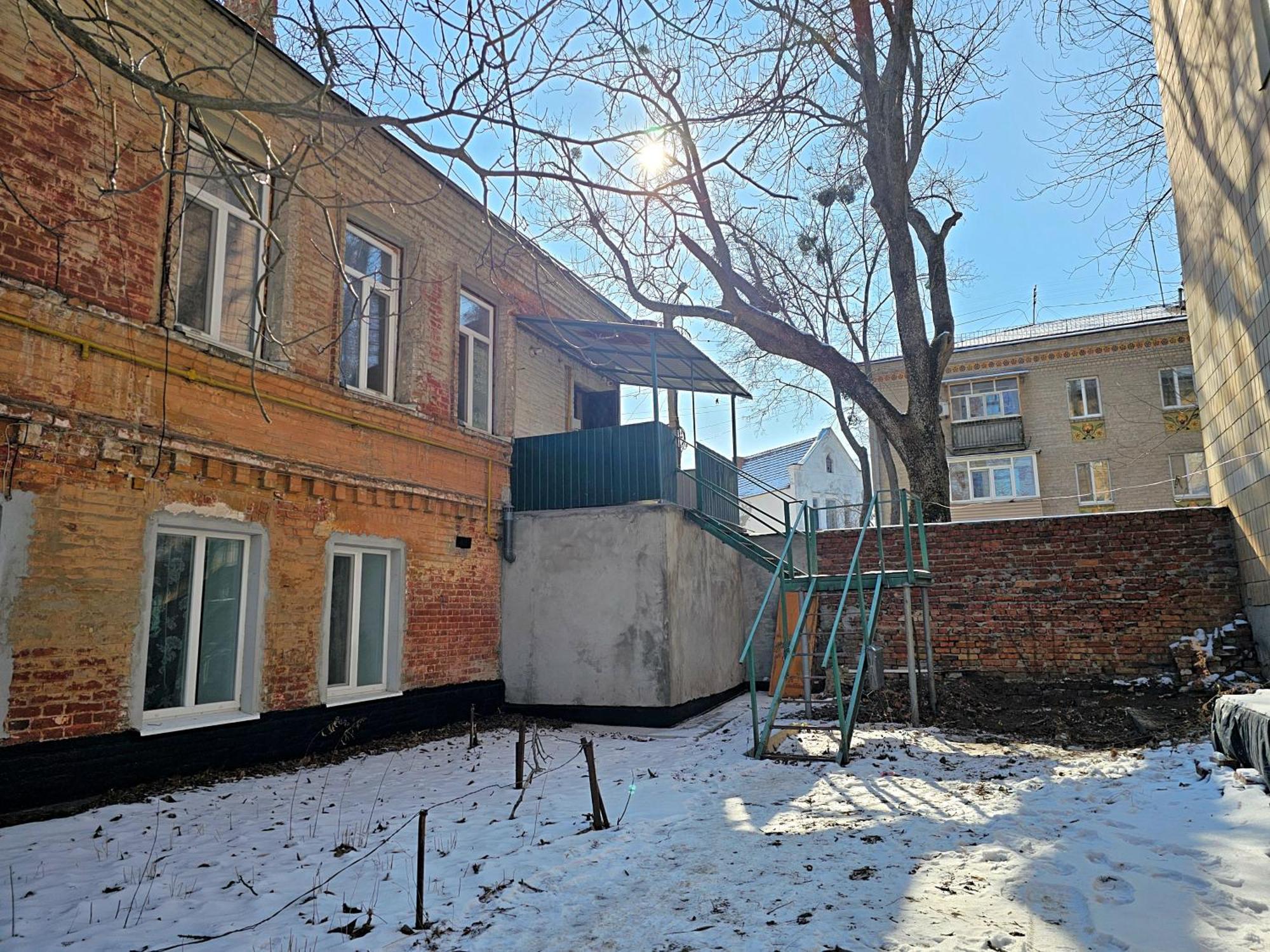 березовий сквер біля обласної лікарні і госпіталю документи для відряджень Apartment *
